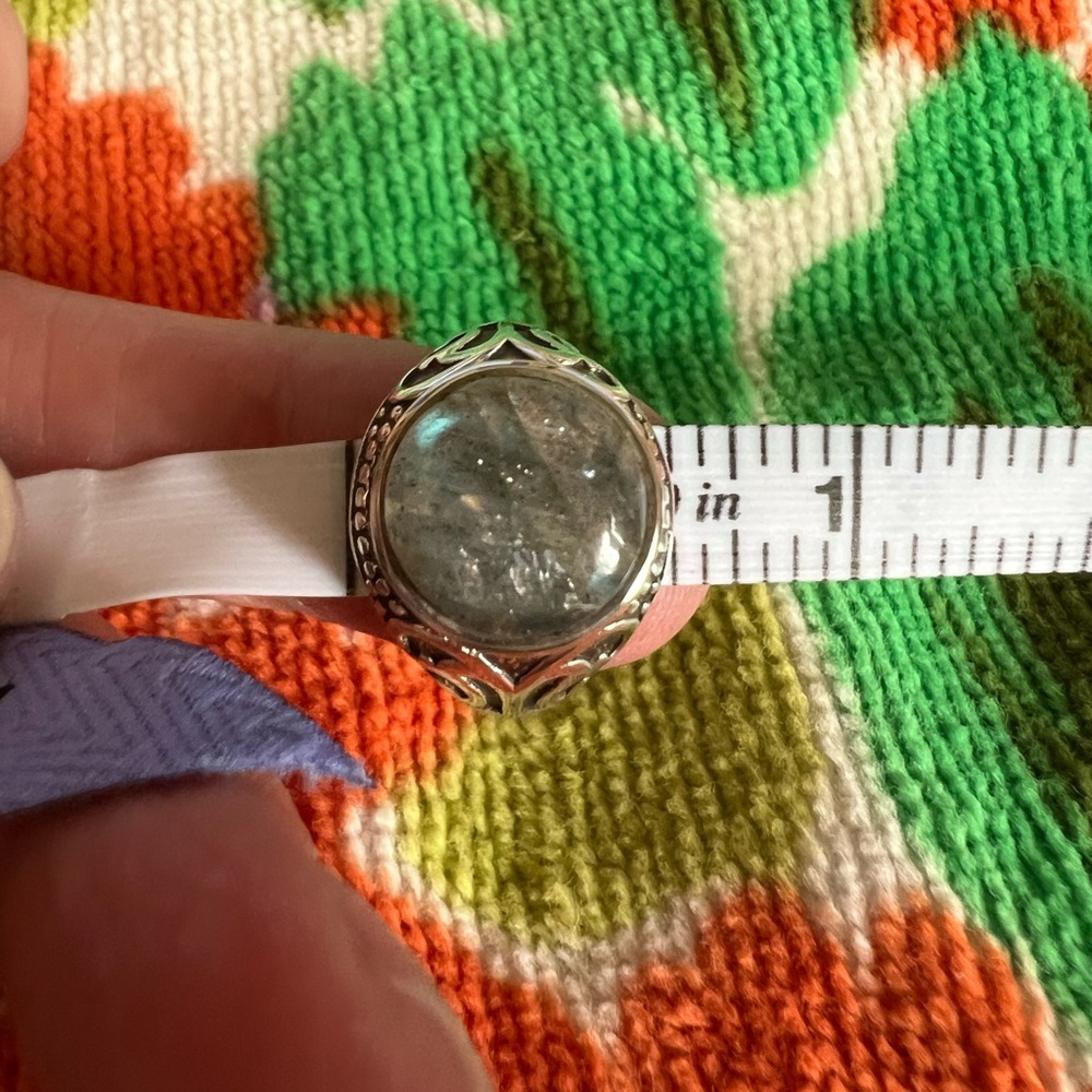 Sterling Silver Labradorite Cabochon Ring - Picture 11 of 12